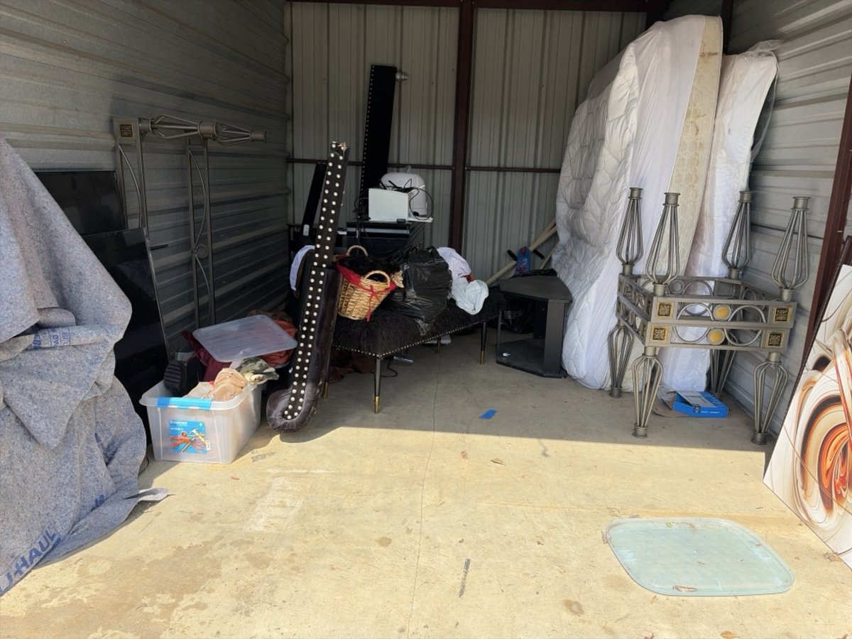 10 x 15 storage unit in Memphis, TN