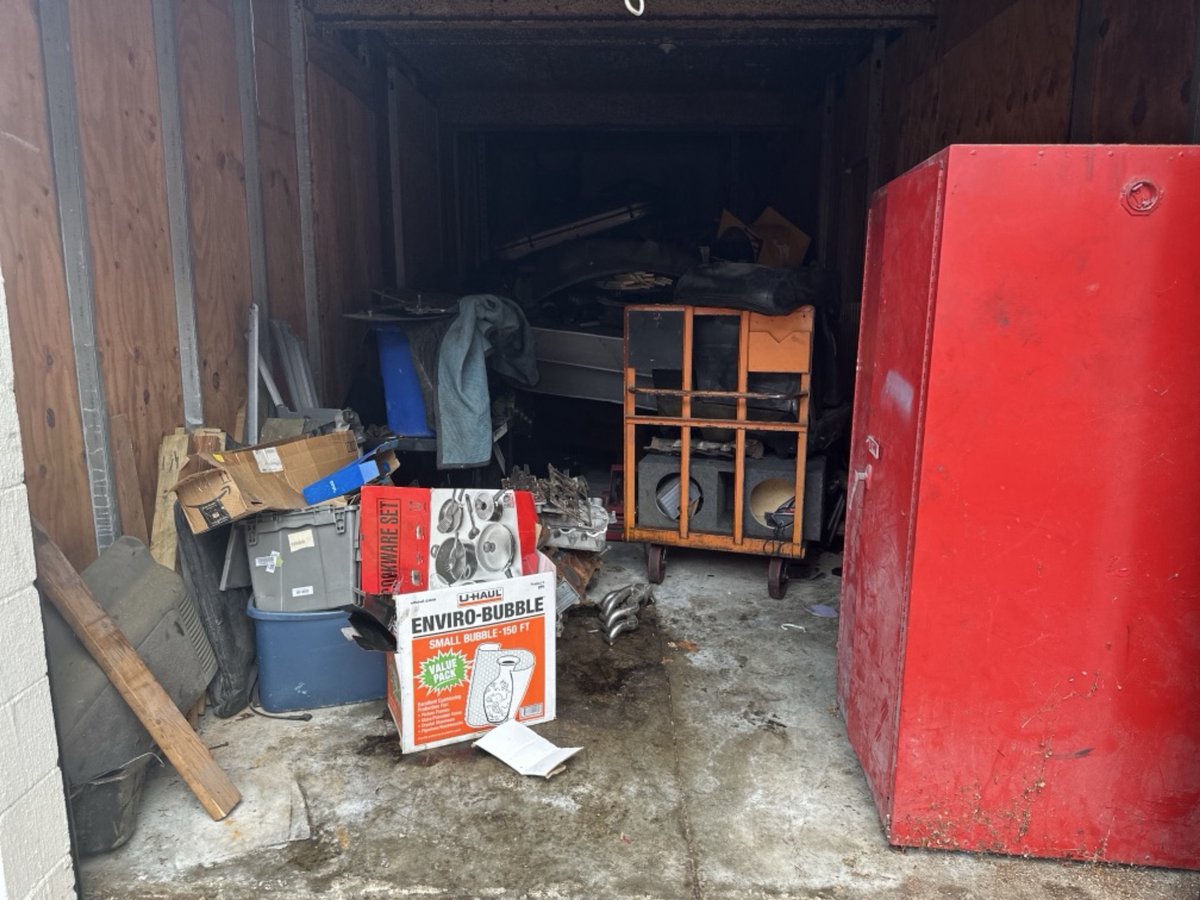 10 x 30 storage unit in East Point, GA