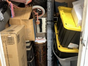 10 x 5 unit in East Point