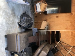 10 x 10 unit in East Point