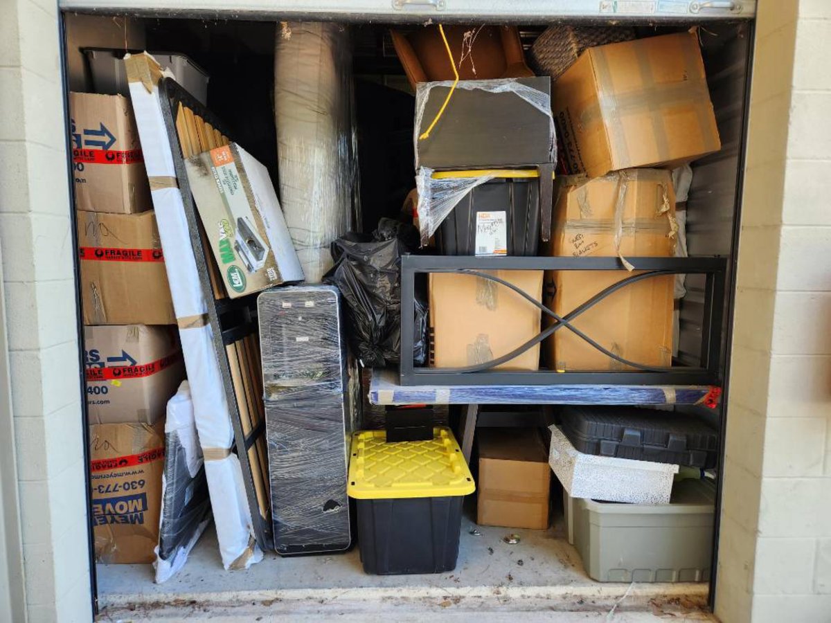 10 x 30 storage unit in Tomball, TX