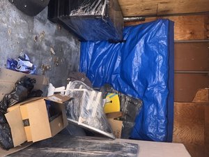 10 x 10 unit in East Point