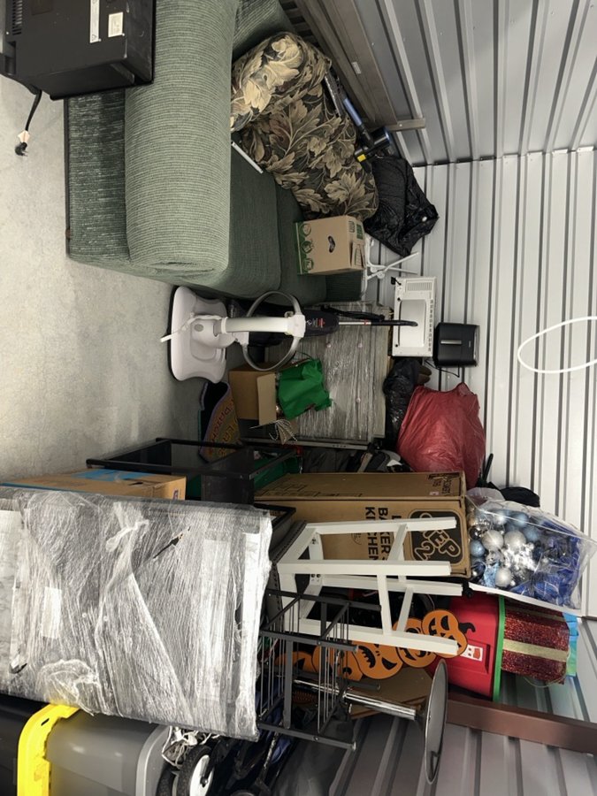 10 x 10 storage unit in Newnan, GA
