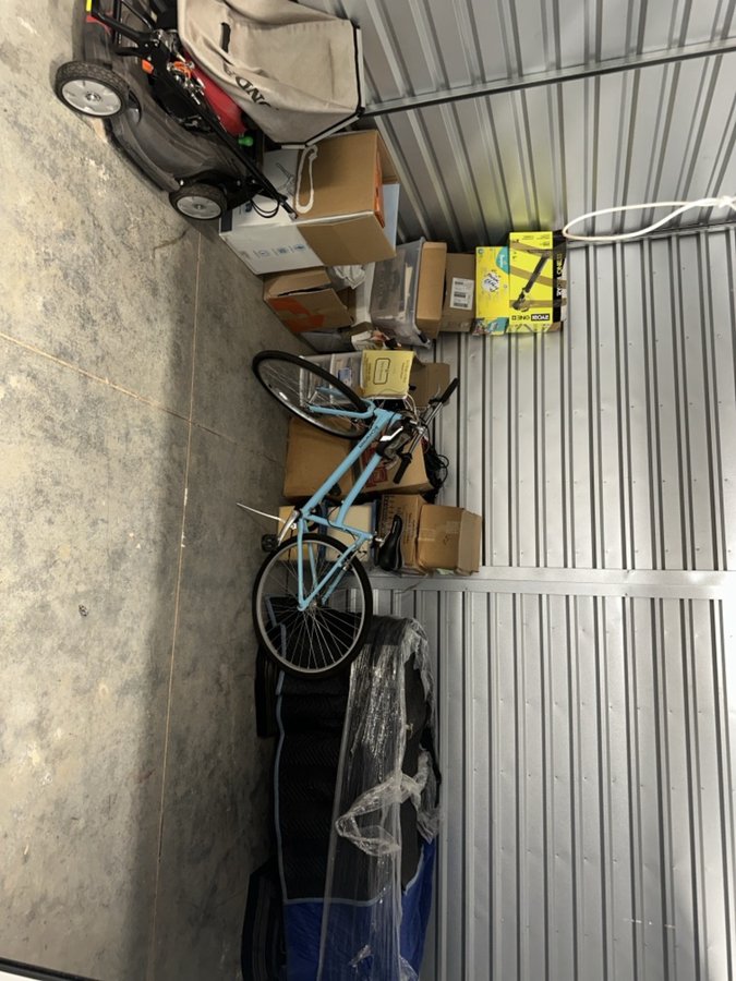 15 x 10 storage unit in Newnan, GA
