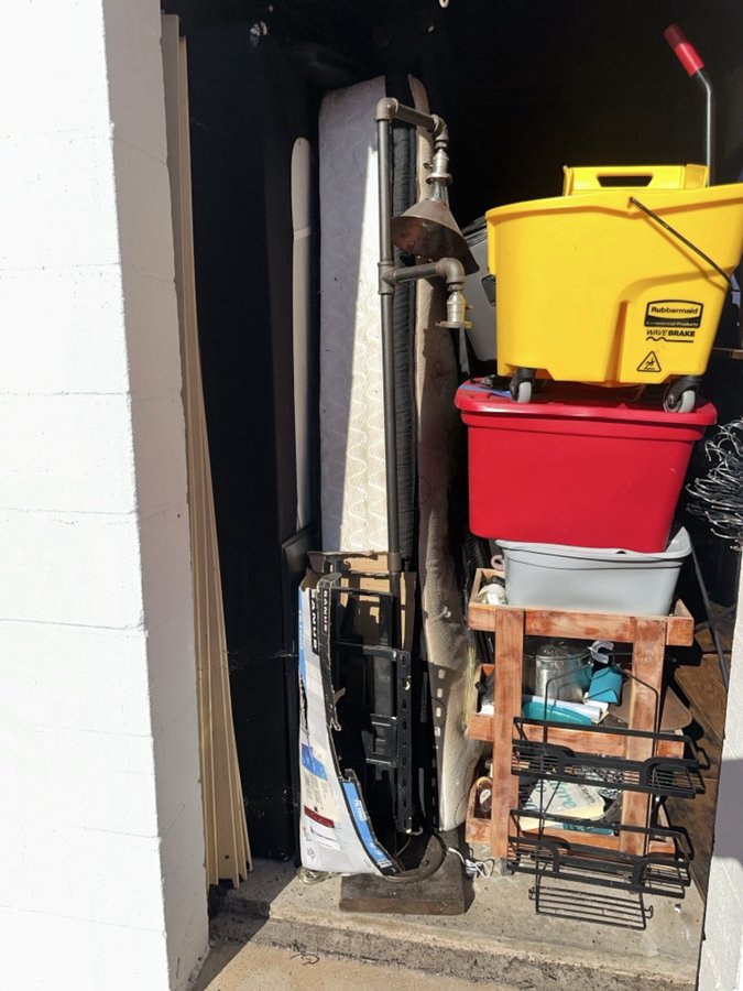5 x 10 storage unit in East Point, GA