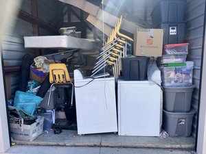 10 x 10 unit in Fayetteville