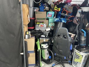 10 x 15 unit in Fayetteville