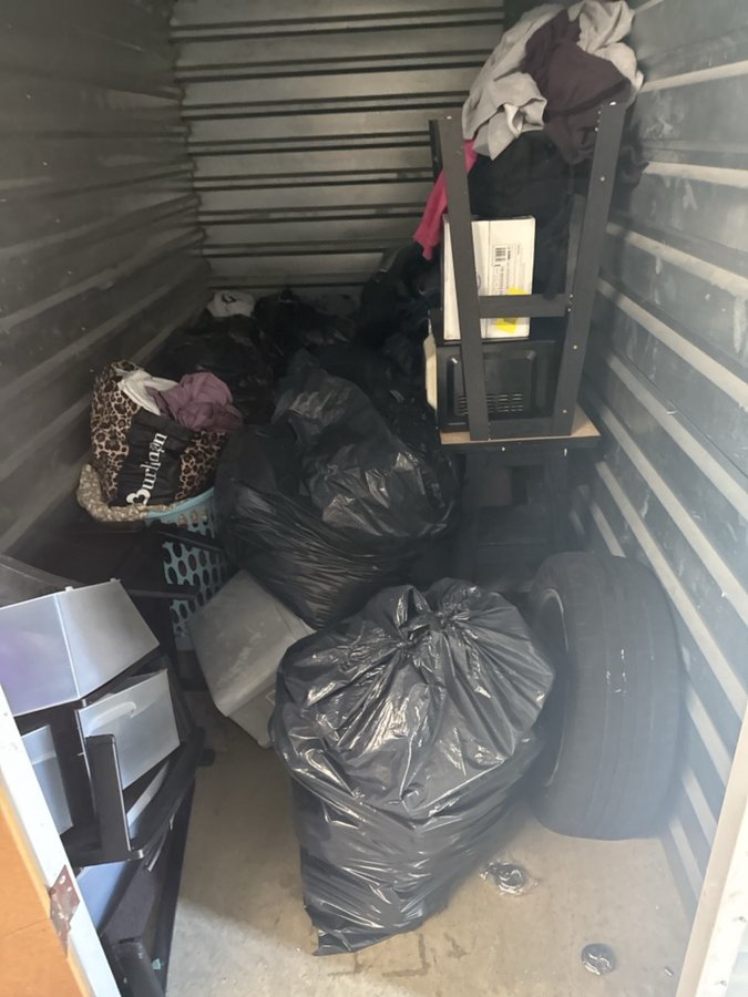 5 x 10 storage unit in Glen Burnie, MD