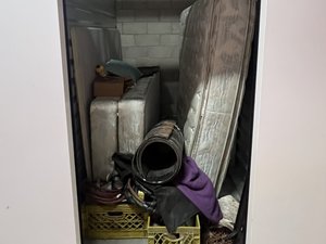 5 x 10 unit in Commerce