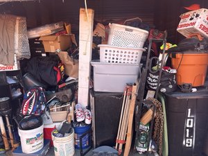 10 x 10 storage unit in Glen Burnie, MD