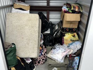 5 x 5 unit in Fayetteville
