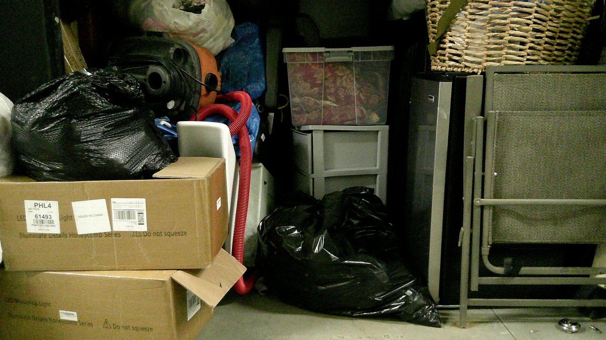 10 x 10 storage unit in Baldwin, NY