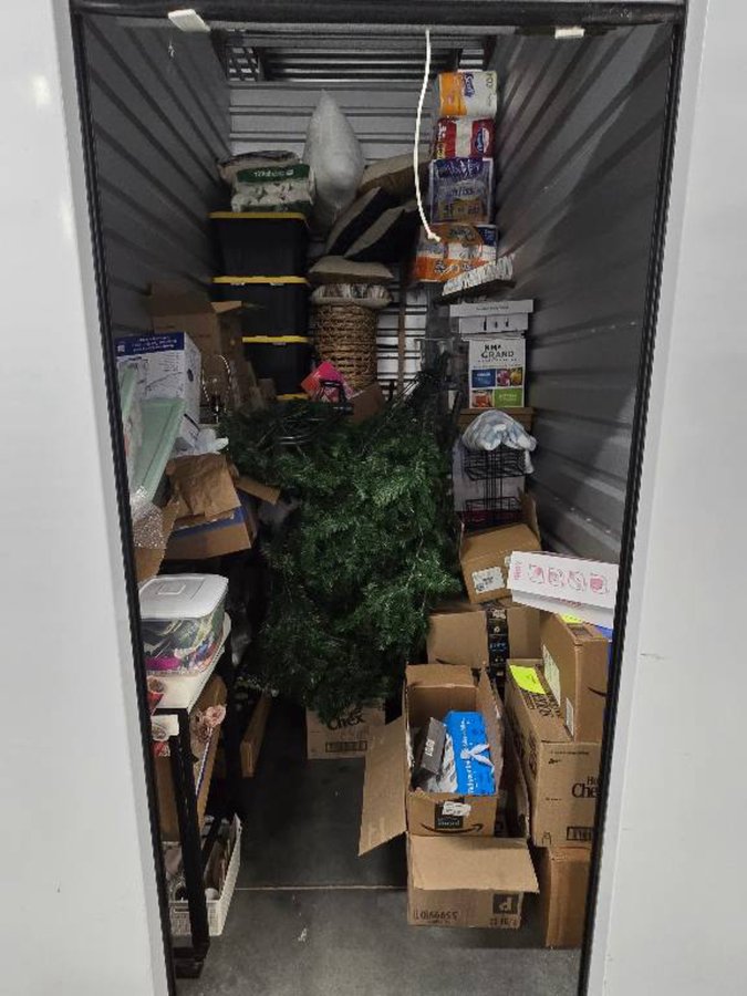 5 x 10 storage unit in Memphis, TN