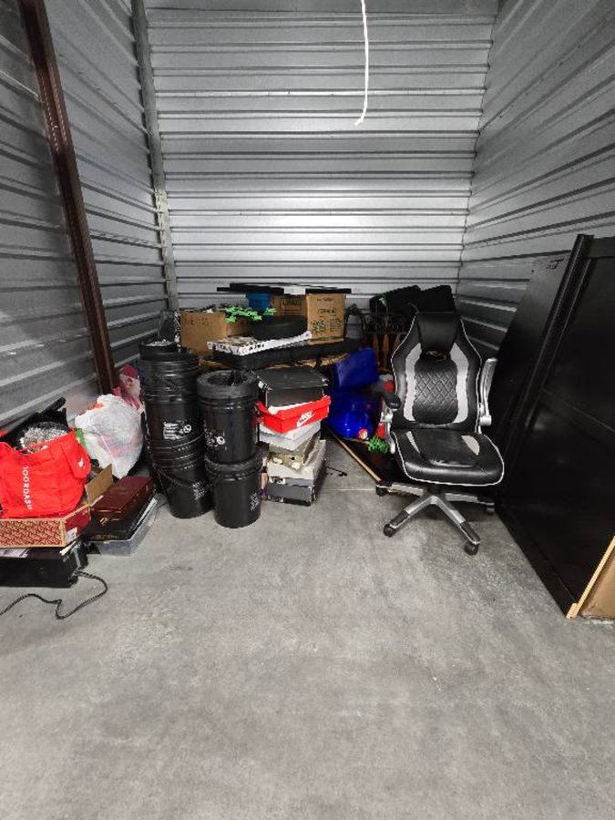 10 x 10 storage unit in Memphis, TN