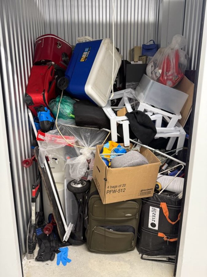 5 x 5 storage unit in Lawrence, NY