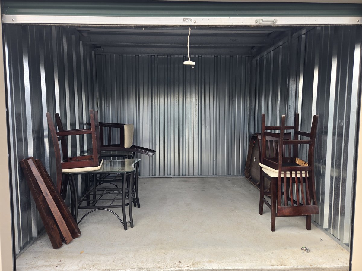 10 x 10 storage unit in South Glens Falls, NY