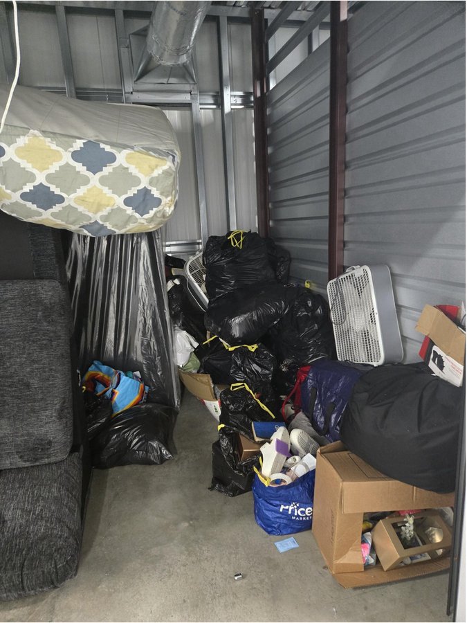 10 x 9 storage unit in Irvington, NJ