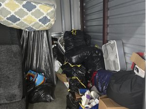 10 x 9 storage unit in Irvington, NJ