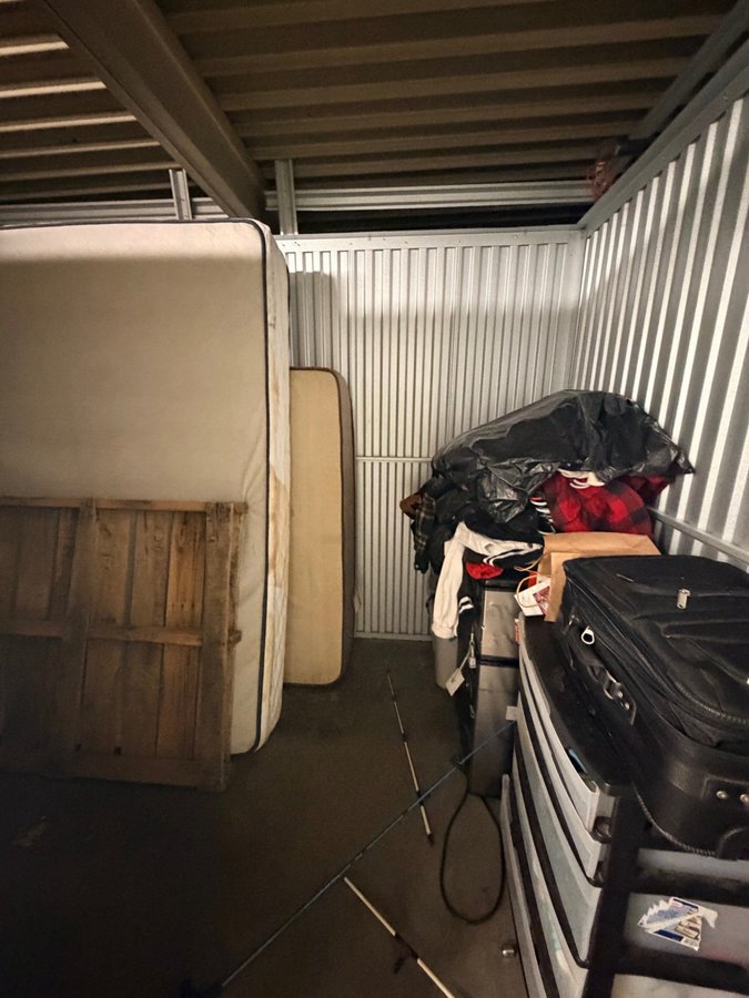 5 x 10 storage unit in Des Moines, IA