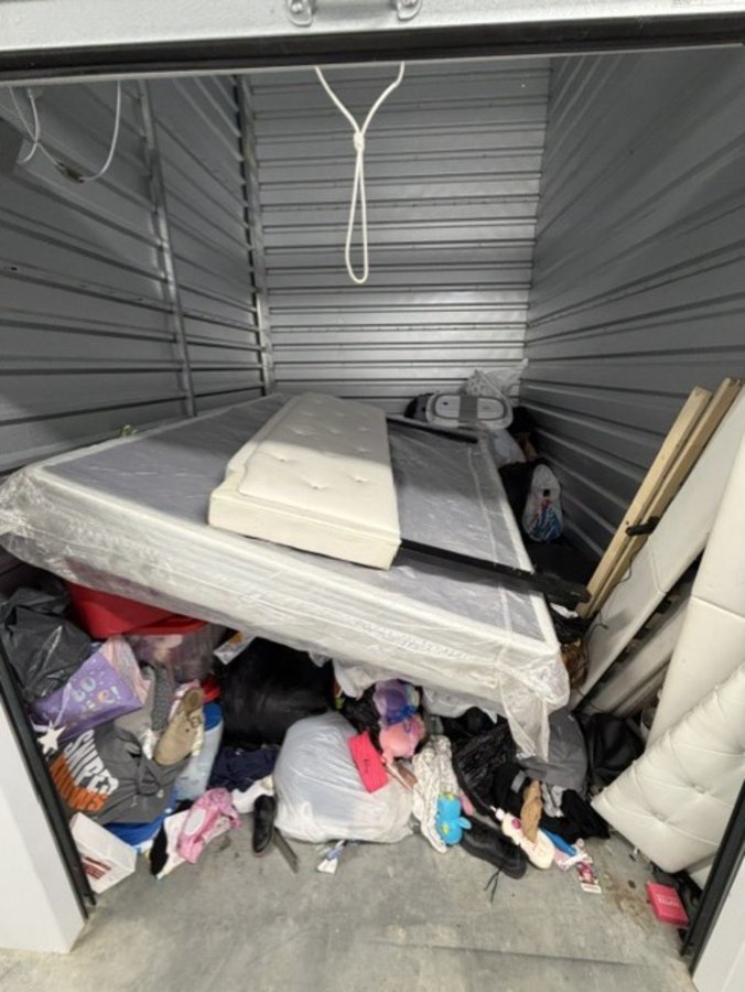 8 x 10 storage unit in Worcester, MA