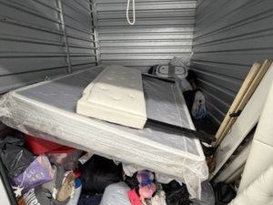 8 x 10 unit in Worcester