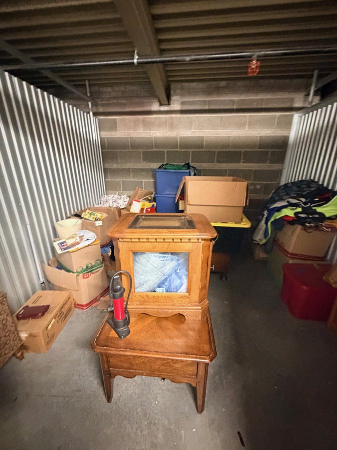 10 x 10 storage unit in Des Moines, IA