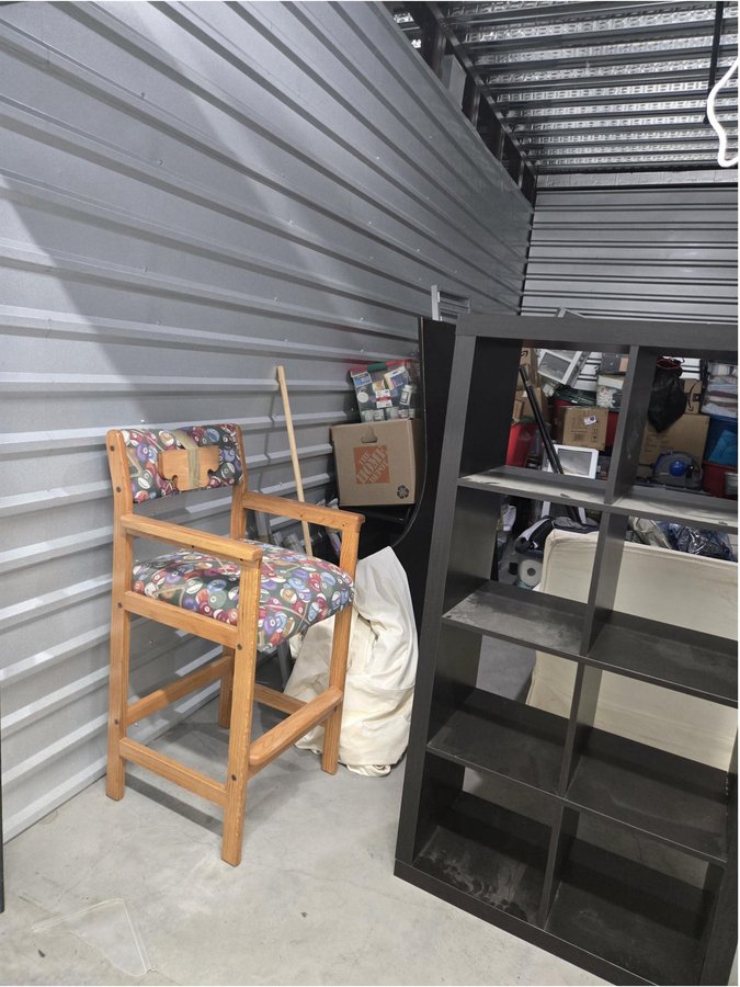 10 x 20 storage unit in Irvington, NJ