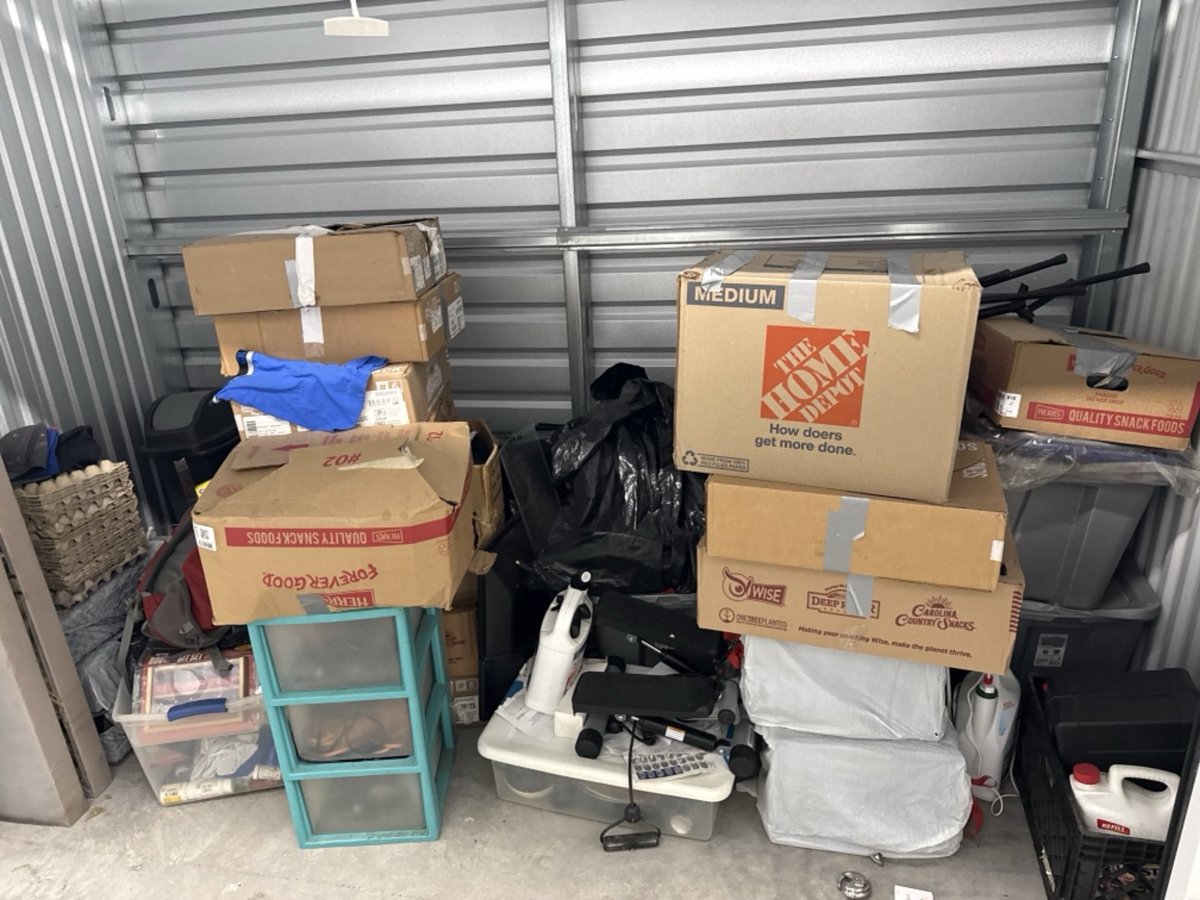 10 x 5 storage unit in Baltimore, MD