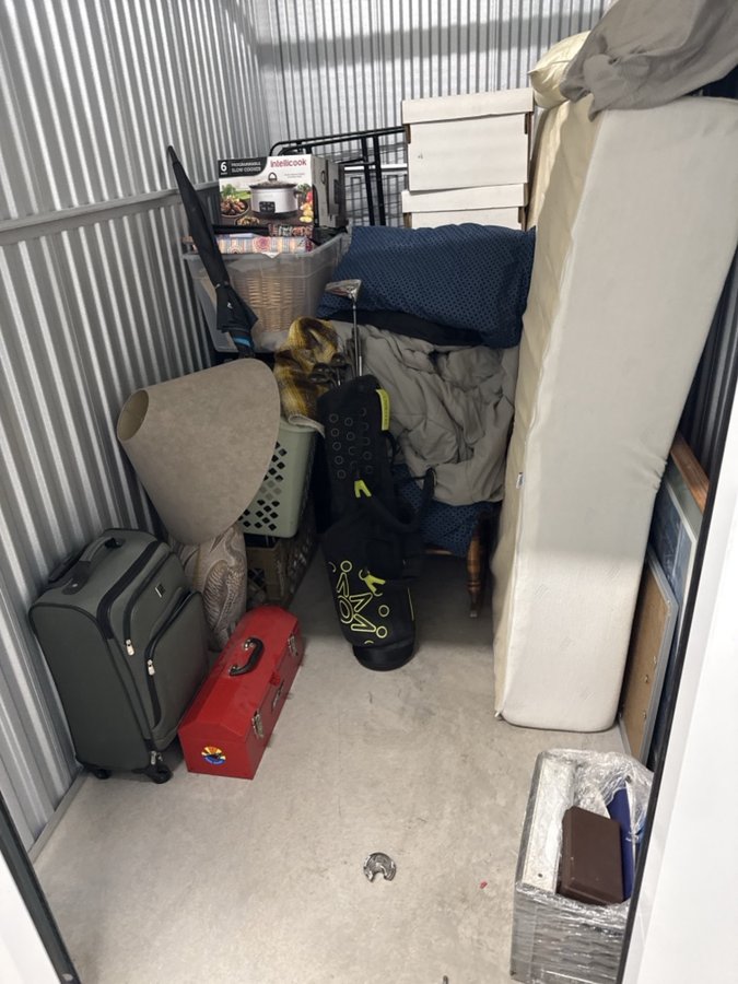 5 x 10 storage unit in Baltimore, MD