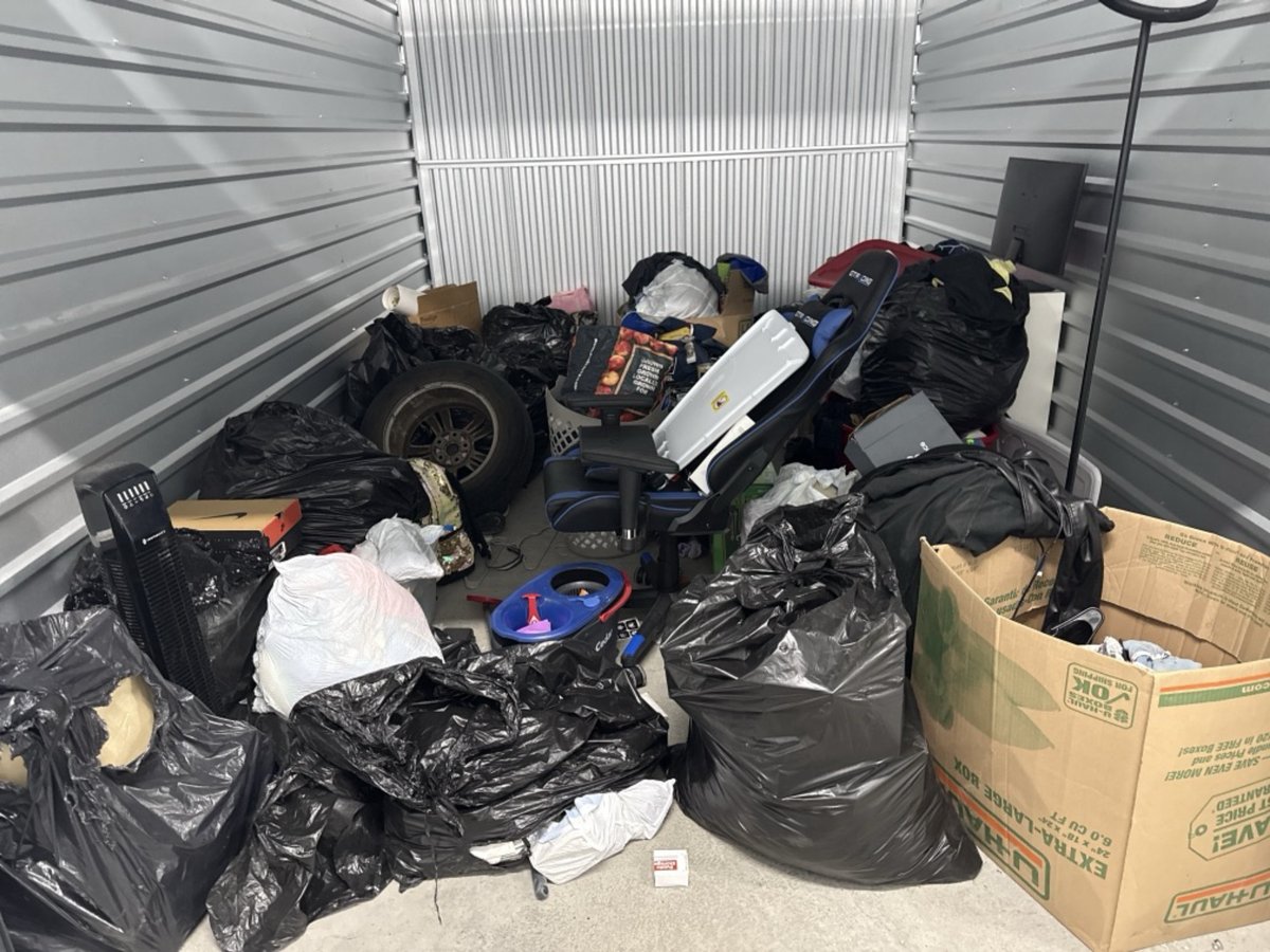 10 x 15 storage unit in Baltimore, MD