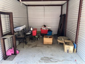 10 x 15 unit in Fayetteville