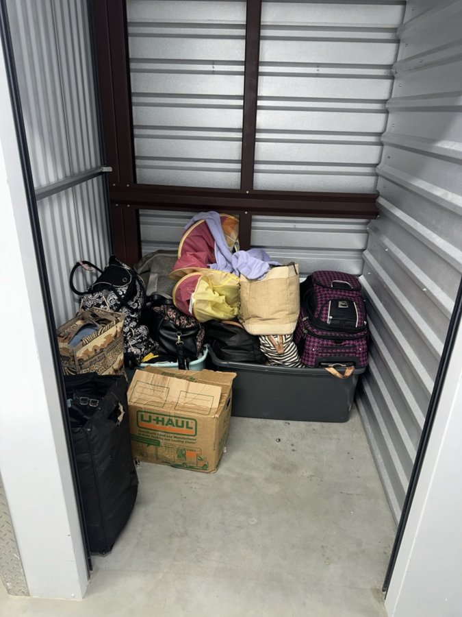 5 x 5 storage unit in Fairburn, GA