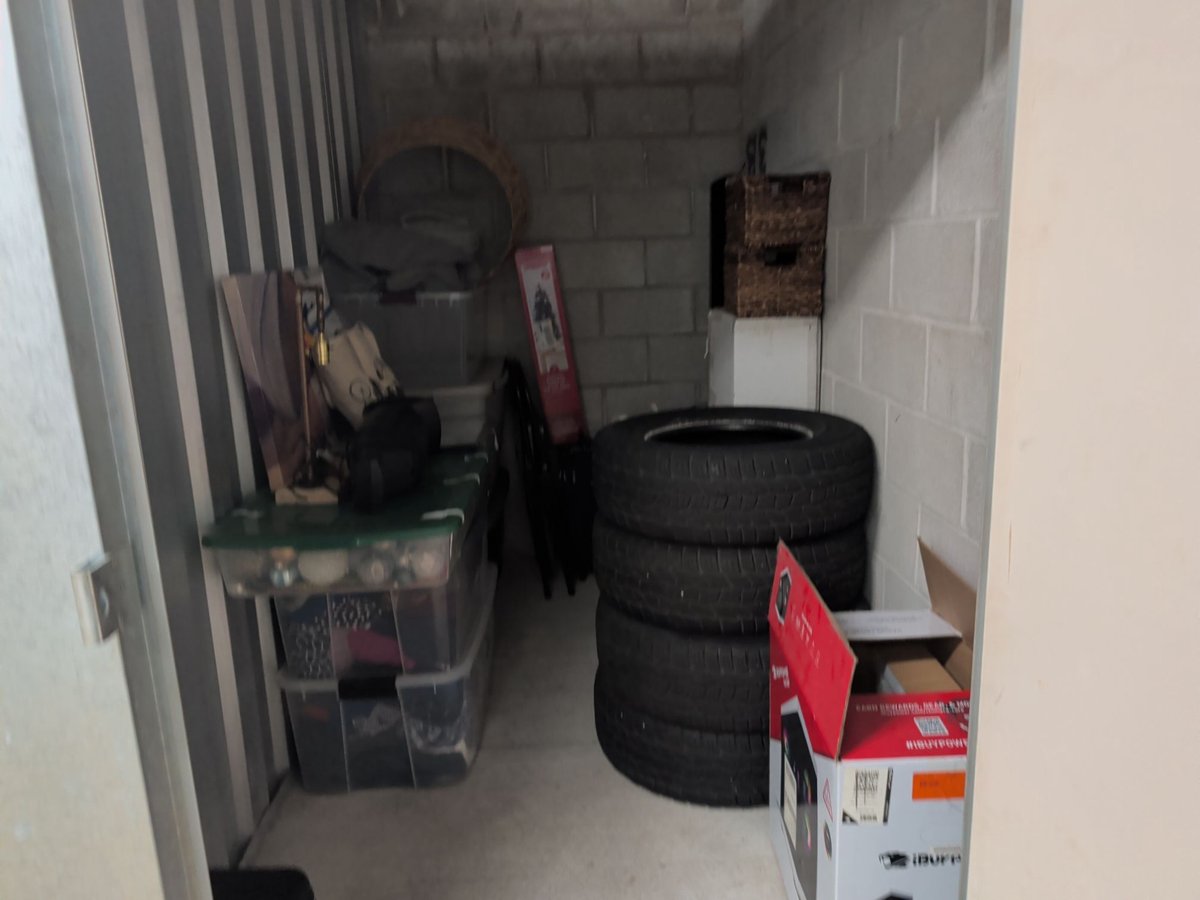5 x 10 storage unit in Des Plaines, IL