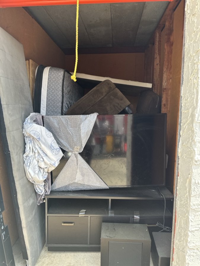 5 x 10 storage unit in Douglasville, GA