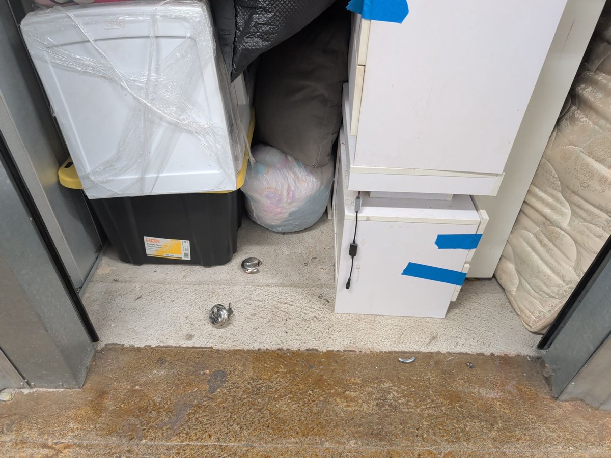 7 x 10 storage unit in Des Plaines, IL