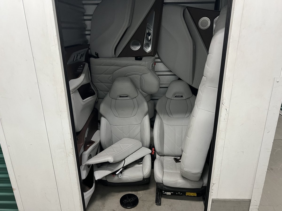 5 x 5 storage unit in North Hollywood, CA