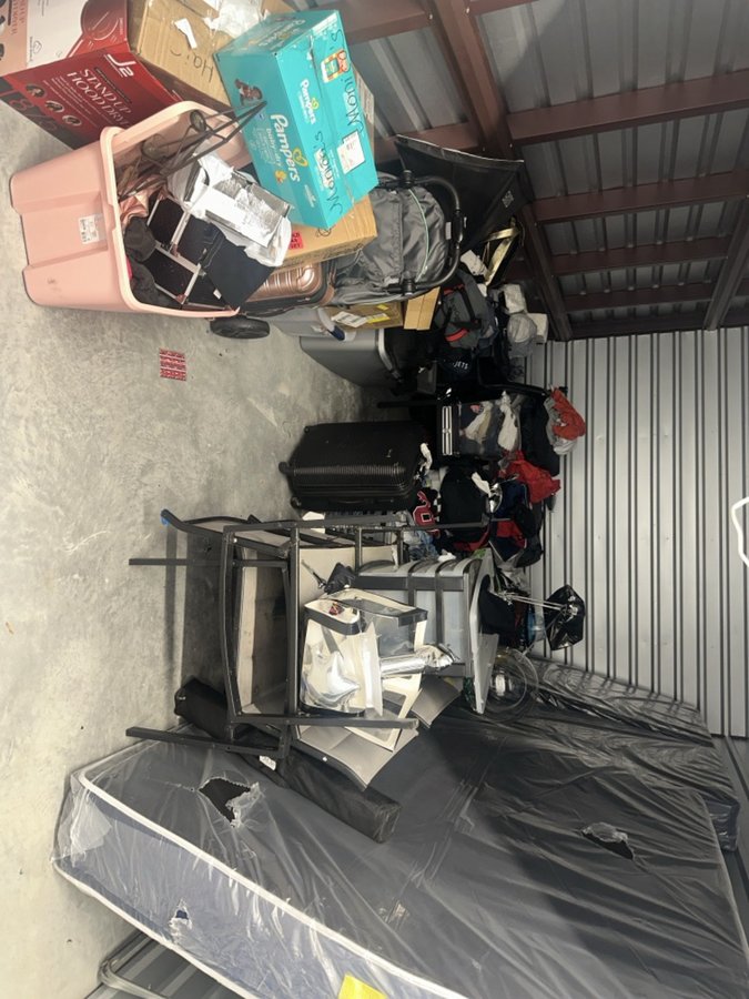 10 x 15 storage unit in Fayetteville, GA