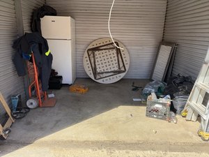10 x 10 unit in Memphis