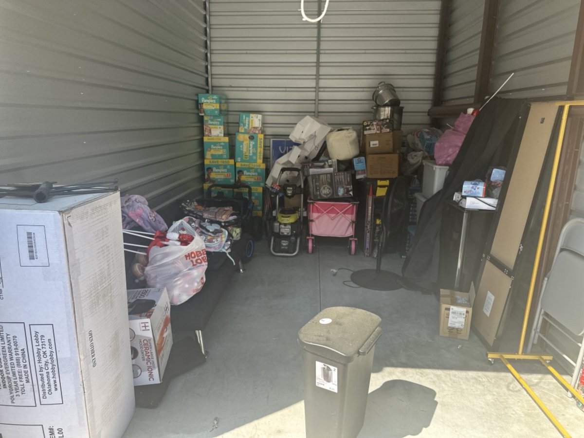 10 x 15 storage unit in Fairburn, GA