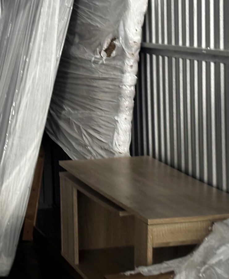 10 x 20 storage unit in Queens, NY