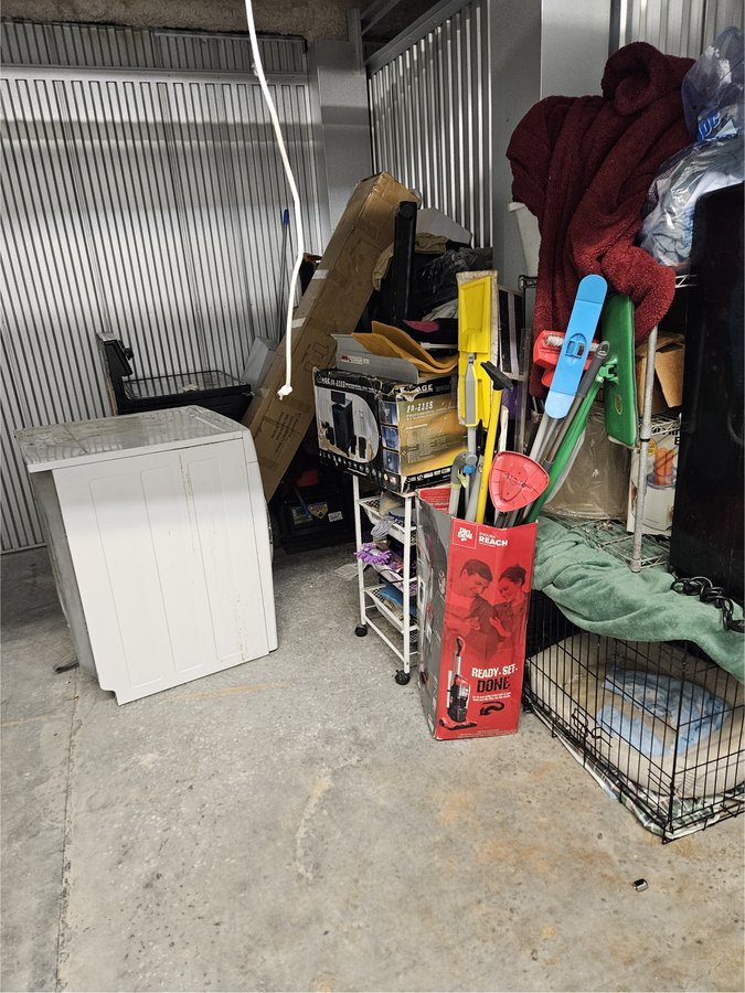 10 x 10 storage unit in Durham, NC