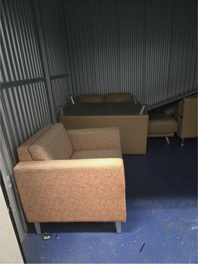 10 x 10 storage unit in Ridgewood, NY