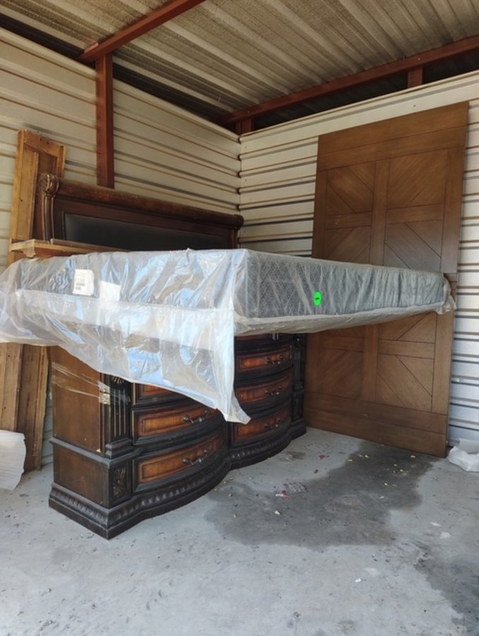 10 x 10 storage unit in Cordele, GA