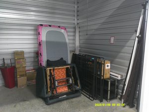 10 x 10 unit in Fayetteville