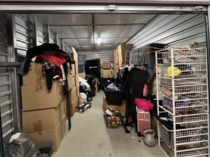 10 x 20 unit in Commerce