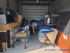 10 x 15 unit in Bedford