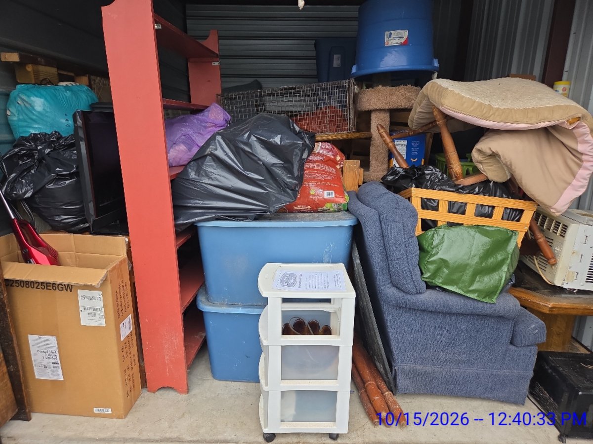 10 x 15 storage unit in Bedford, IN