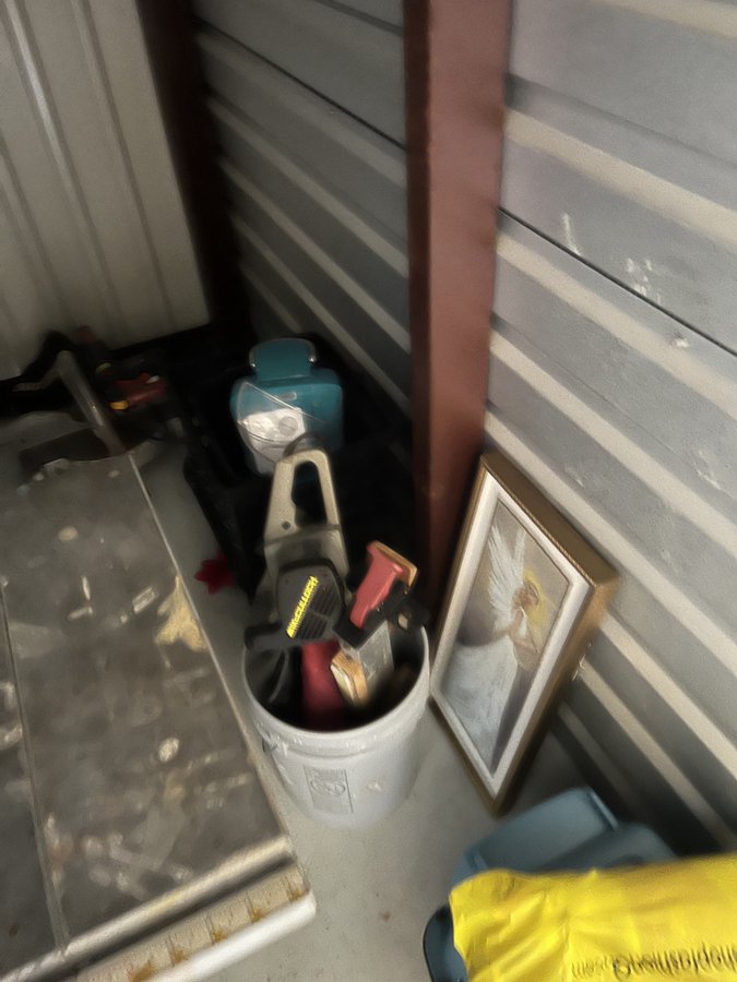 5 x 10 storage unit in Houston, TX