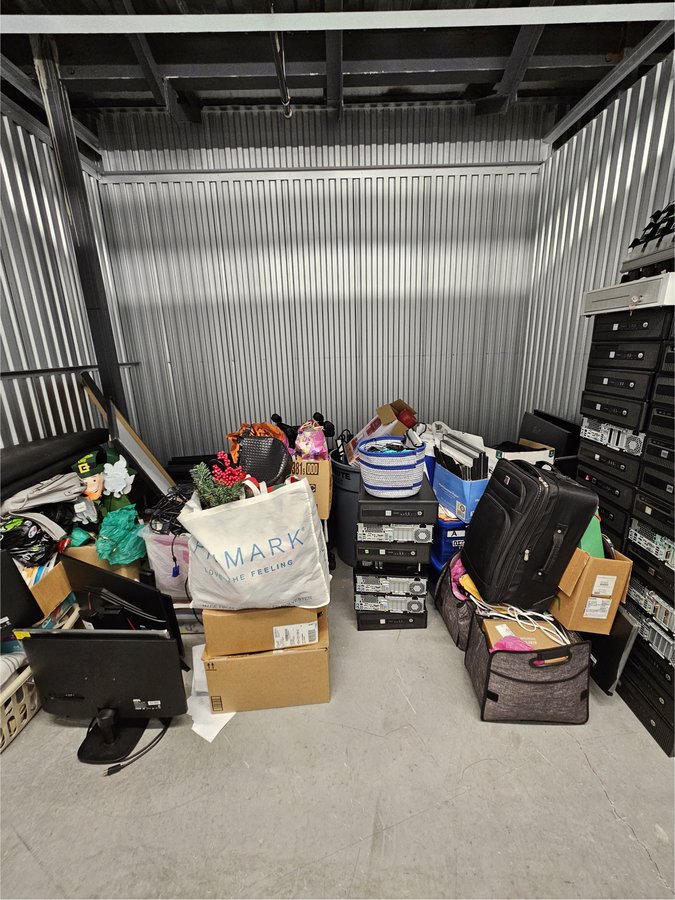 10 x 7 storage unit in Durham, NC