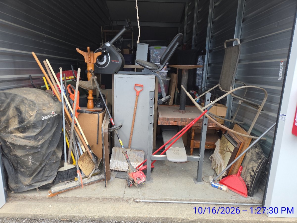 10 x 30 storage unit in Lebanon, IN
